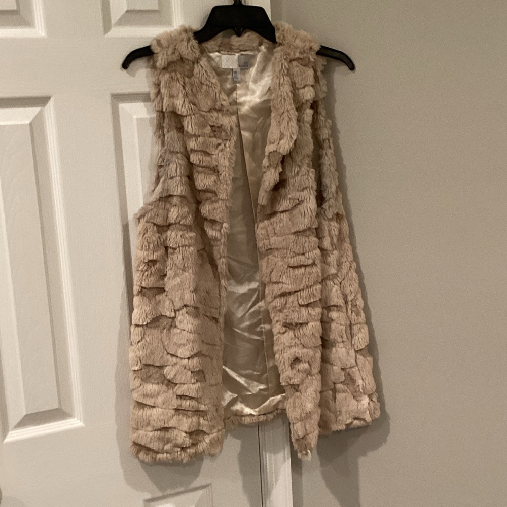 14th & Union Beige Textured Faux Fur Vest
